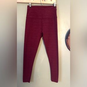 New Beyond yoga large garnet 7/8 length  high waisted yoga tigh